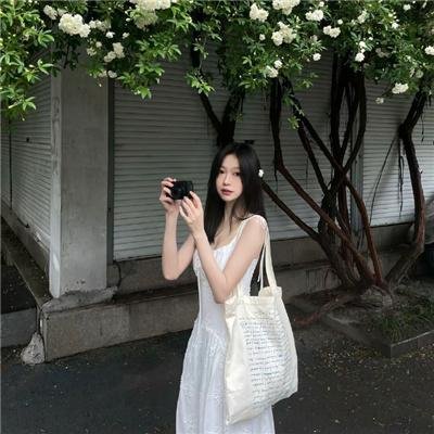 橘衫男子的画像